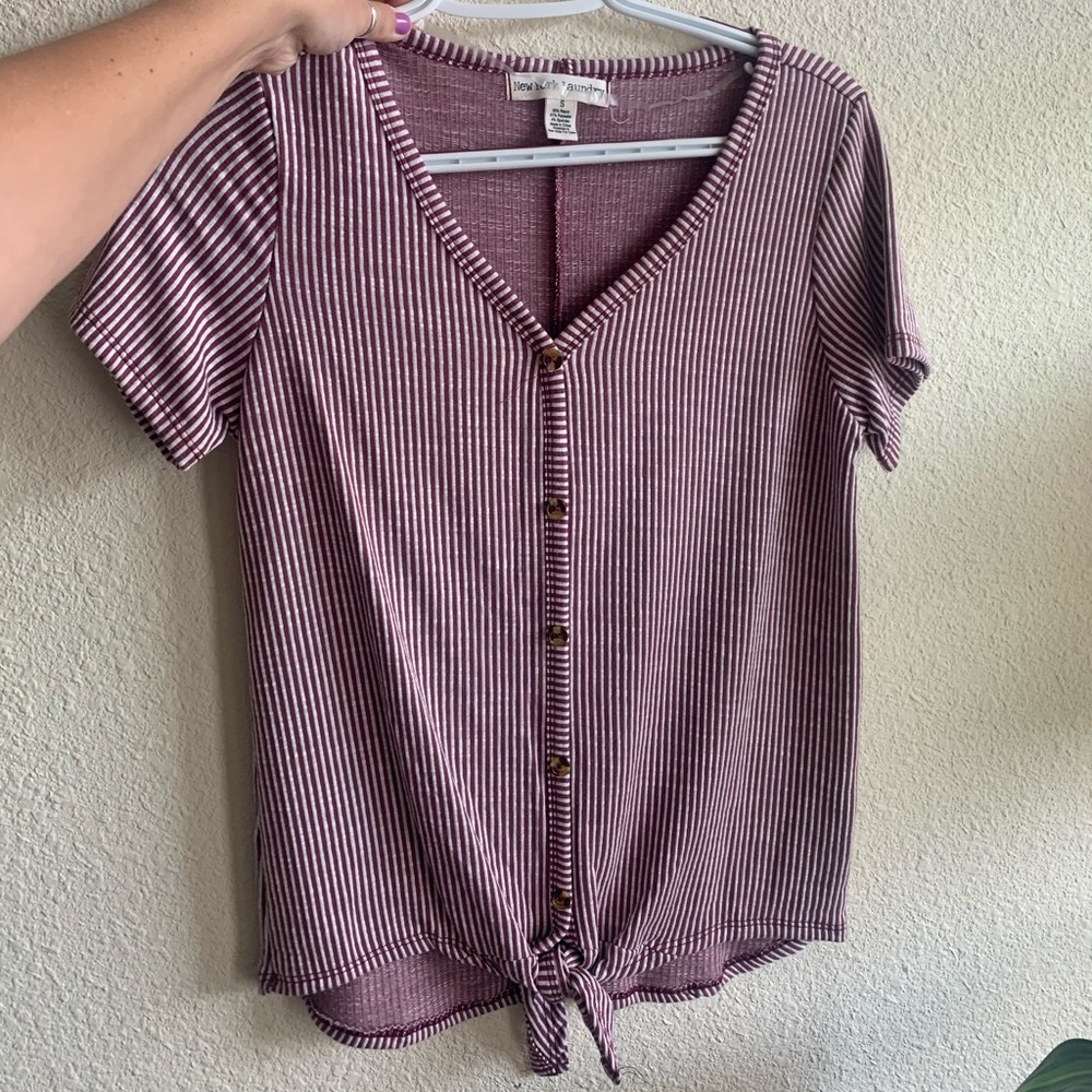 Striped shoet sleeve top